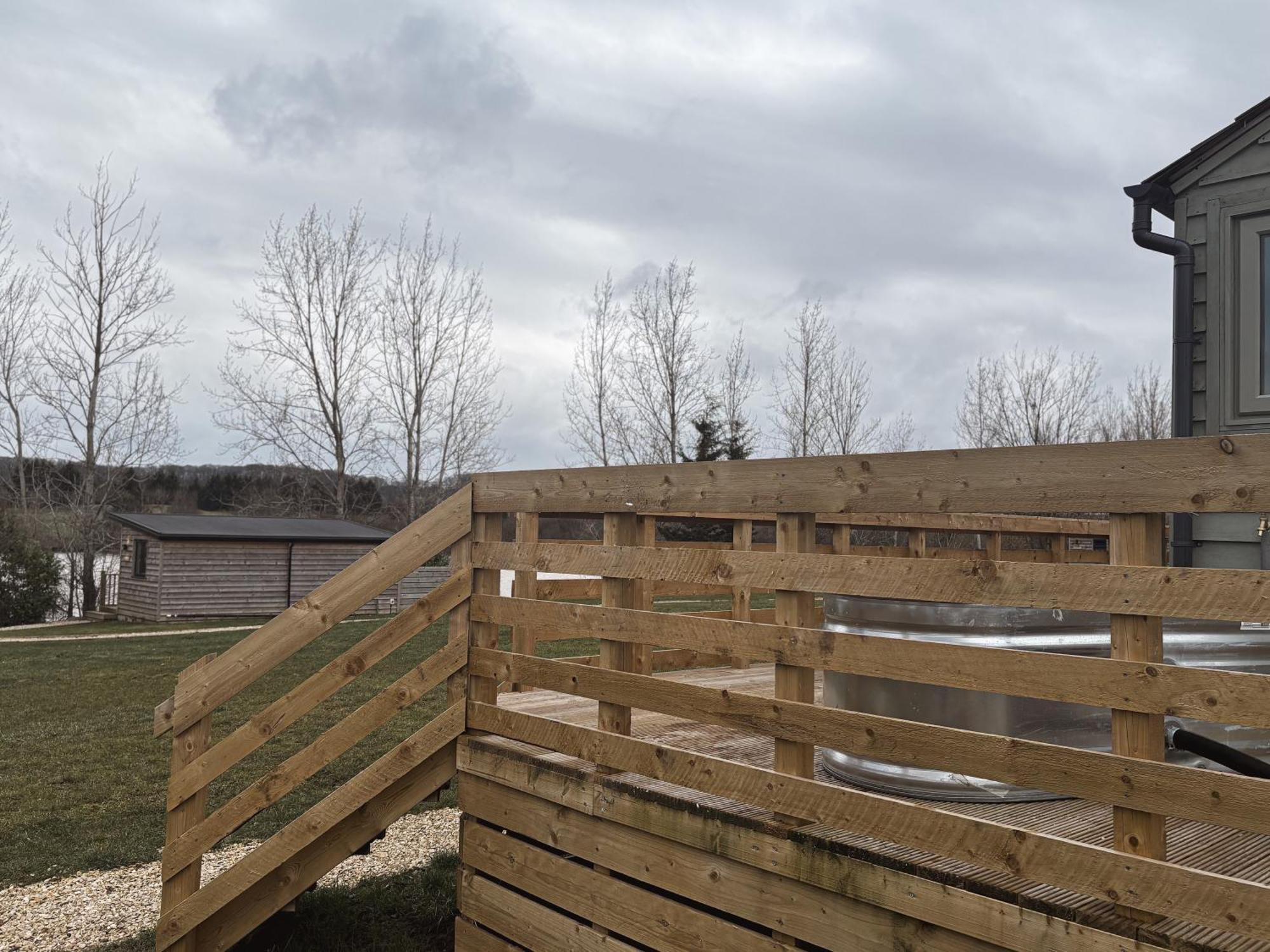 'Swan' Lakeview Lodge Bishampton Kültér fotó