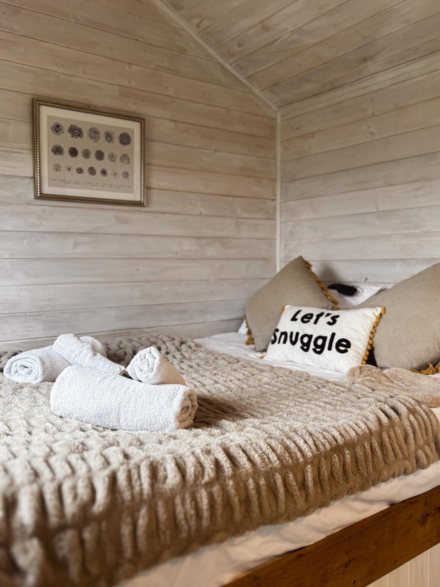 'Swan' Lakeview Lodge Bishampton Kültér fotó